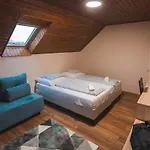 Natura Panzio&apartmanhaz Orfű