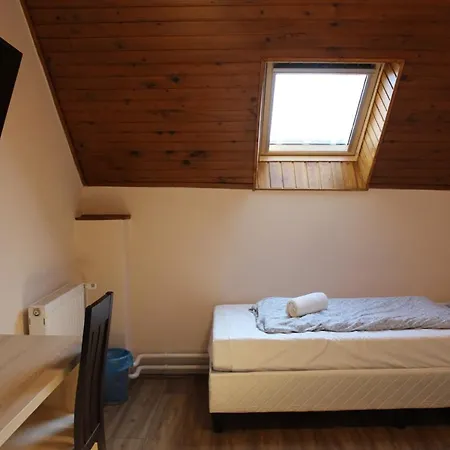 Bed & Breakfast Natura Panzio&apartmanhaz Orfu