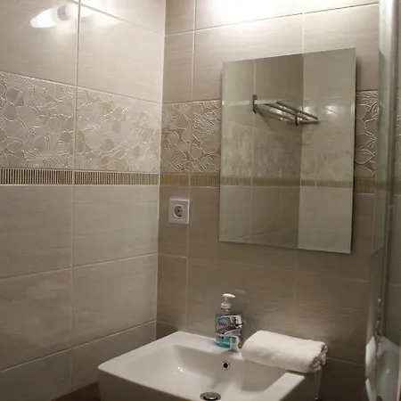 Natura Panzio&apartmanhaz *