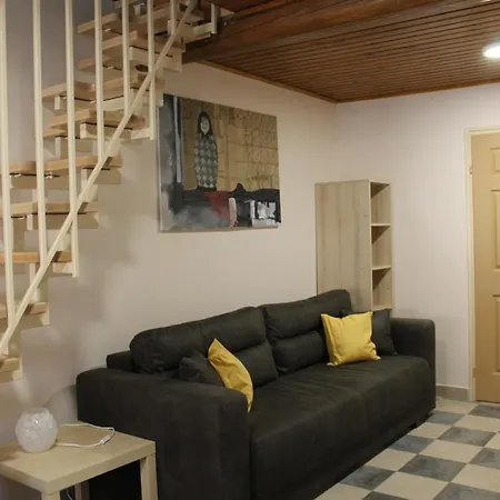 Natura Panzio&apartmanhaz * Orfu