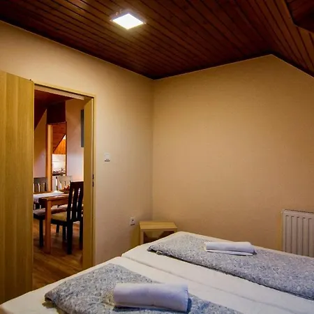 Frühstückspension Natura Panzio&apartmanhaz Orfű