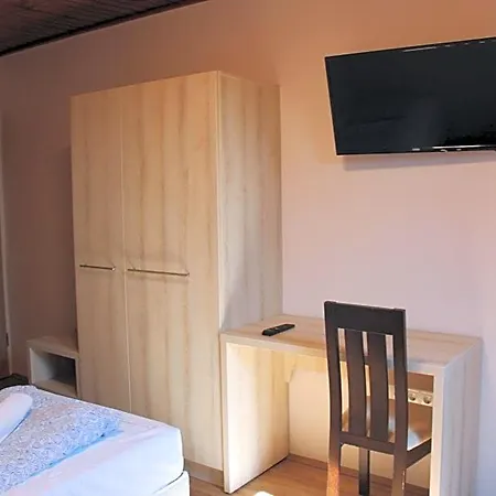 Natura Panzio&apartmanhaz Frühstückspension