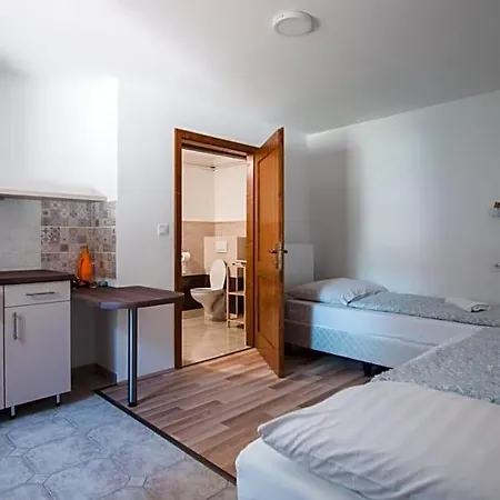 Oda ve Kahvaltı Natura Panzio&apartmanhaz 3*