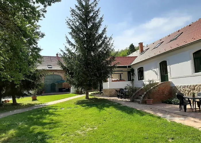 Natura Panzio&apartmanhaz Frühstückspension Orfű